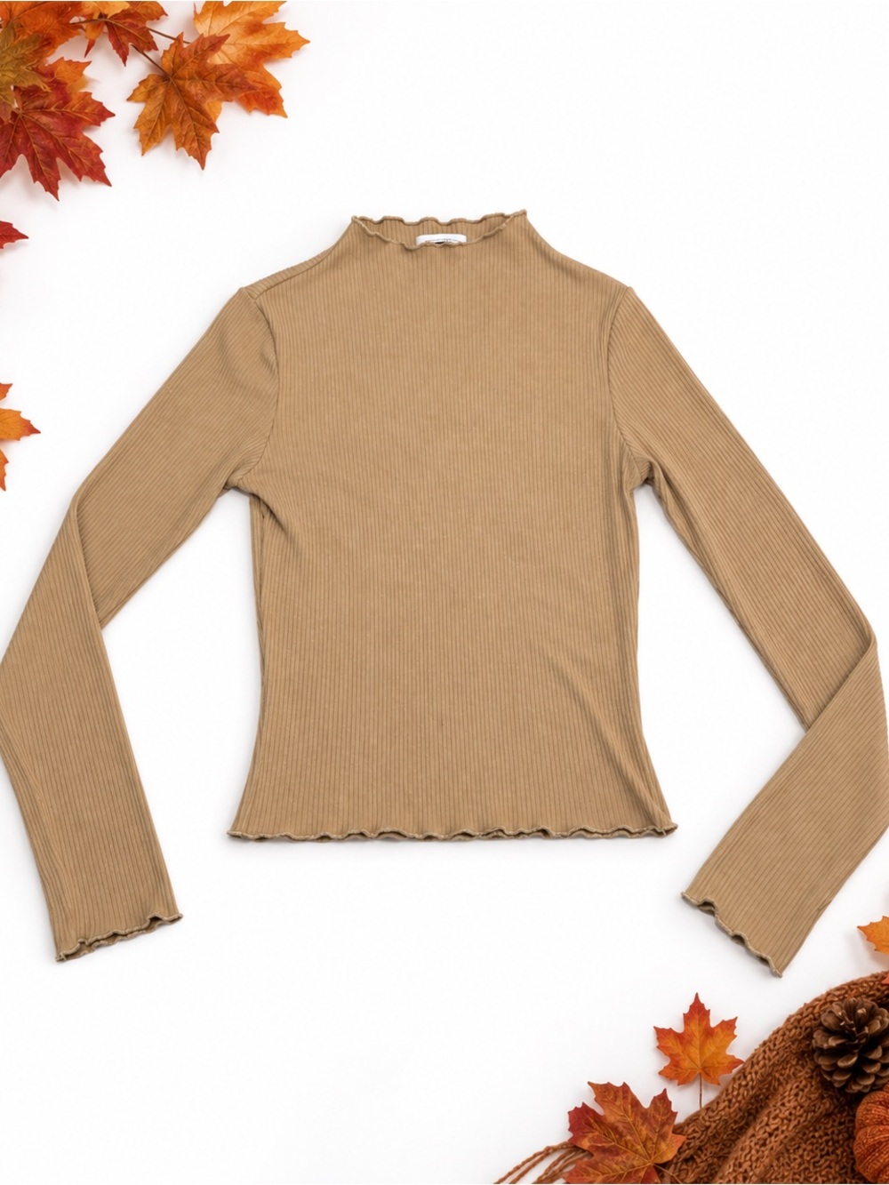 Lightweight Ribbed Mock Neck Long-Sleeve Top in Camel